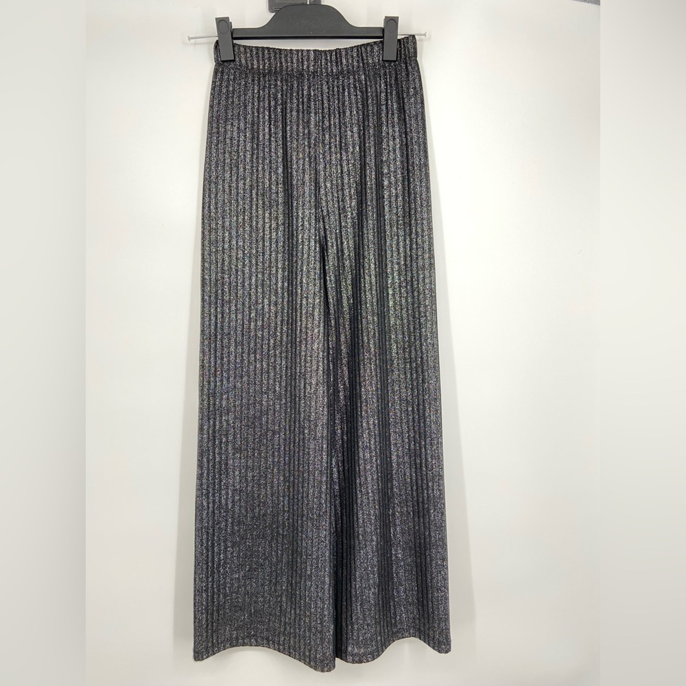 Odica, Relaxed fit, elastic waist, silver black sparkly‎ ankle pants, one size